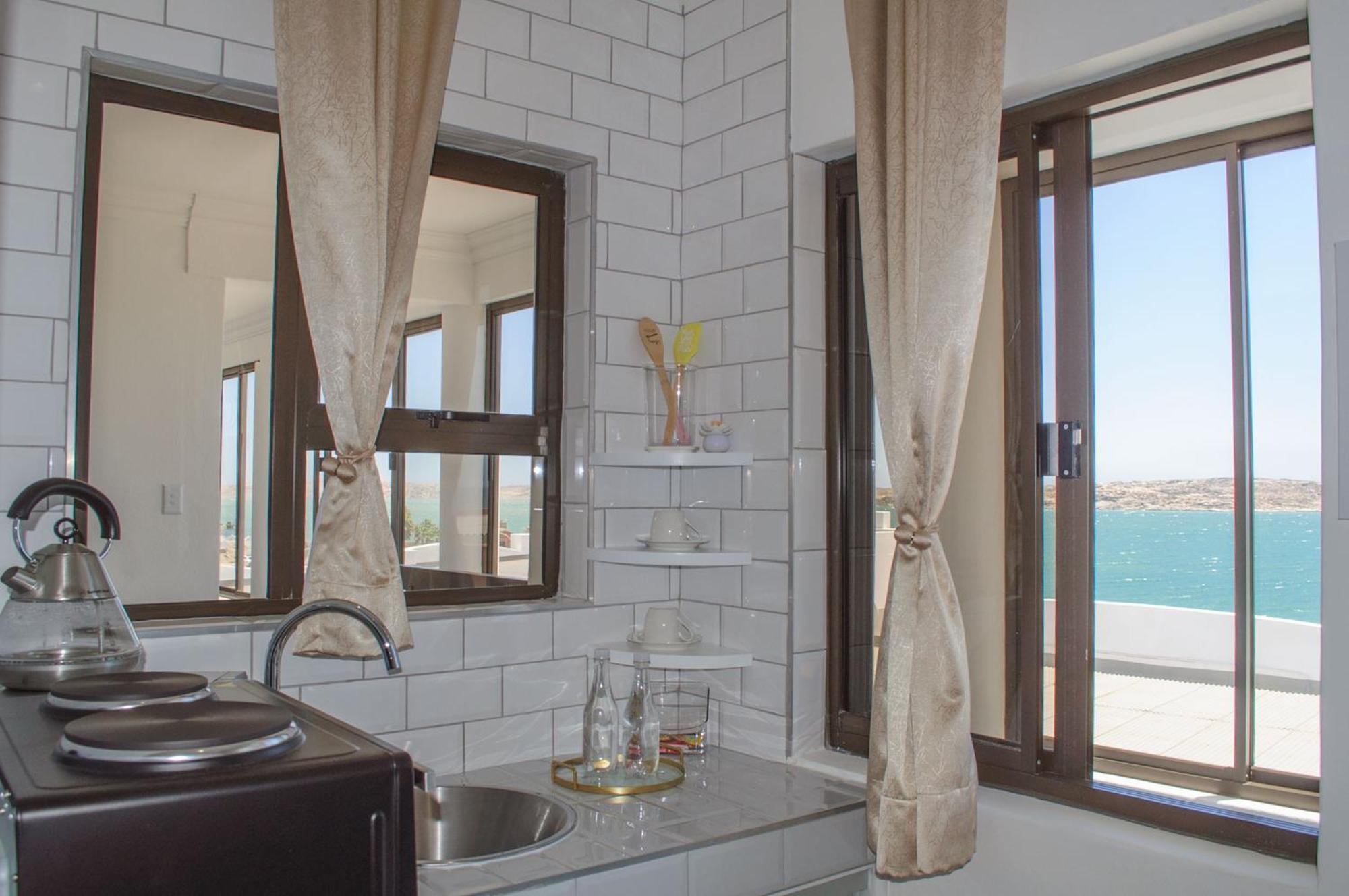 Shark Island Guesthouse Lüderitz 外观 照片
