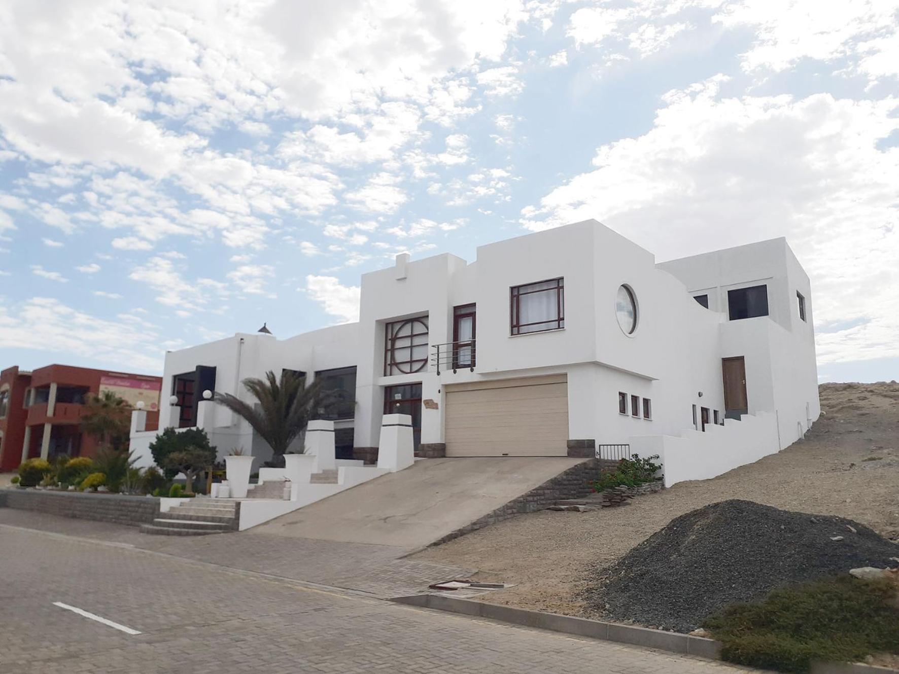 Shark Island Guesthouse Lüderitz 外观 照片